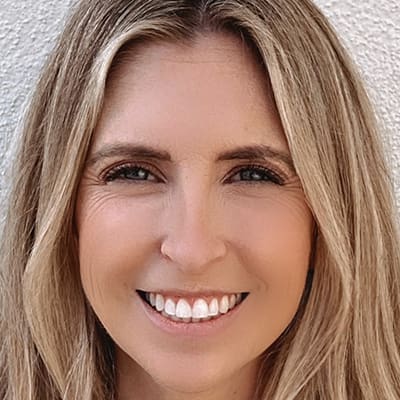 Photo of Maura Miles